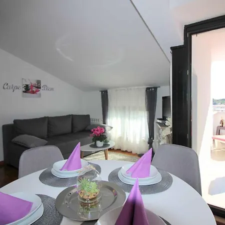 In Porec/istrien 36860 Apartment Porec